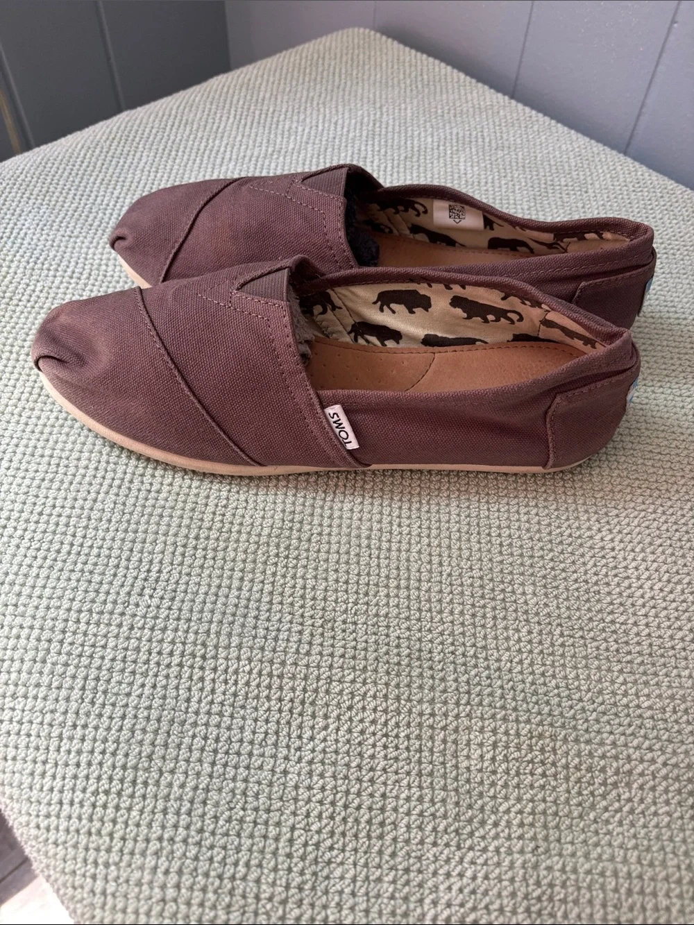 Toms Women Espadrilles in Plum Brown Canvas